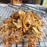 ป้าแดง ไส้อั่วข้าวแป้ง (วัวลาย)