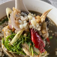ส้มตำยูโรเมี่ยงปลาเผา