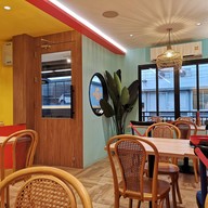 SAOLAO (ซาวน์ลาว) อารีย์ สะพานควาย พหลโยธิน