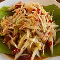 ส้มตำยูโรเมี่ยงปลาเผา