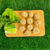 ลูกชิ้นปิ้ง  โครตผัก 🍡🥬🥒  ไก่ทอด~แมลงทอด