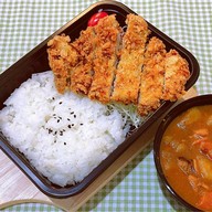 ทงคัตสึ ยัมมี่ (Tonkatsu Yummy)😋 เริ่มต้น 89 ฿ ข้าวหมูทอดแกงกะหรี่และซอสราดไข่สไตล์ญี่ปุ่น