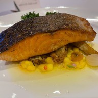 เมนูของร้าน Loca Vore Renaissance Phuket