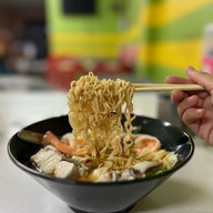 เจ้นุ้ยข้าวต้มปลา