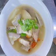 เมนูของร้าน ก๋วยจั๊บเอกไพลิน ศรีนครินทร์
