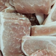 อยู่นี่ริมเล จอมเทียน