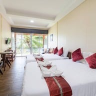 บ้านสวนอ่าวไข่