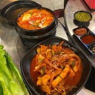 Geonbae คอมเบ ร้านอาหารเกาหลี