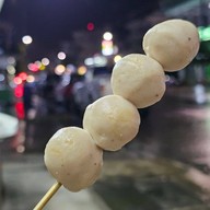 เมนูของร้าน โรงงานลูกชิ้นตราดาวเทียม -