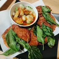 เมนูของร้าน ไก่ย่างพริกไทยดำ ห้าแยกพลับพลาไชย