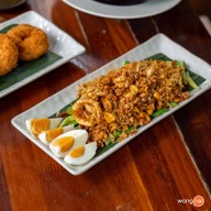 ร้านครัวเคียงราง