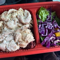 สเต็กกินกับ อาหารคลีน พรีเมี่ยม แจส เออเบิร์น ศรีนครินทร์ (Steak Kinkab Cleanfood Premium JAS Urban พรีเมี่ยม แจส เออเบิร์น ศรีนครินทร์