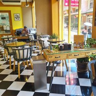 Sift Bake Shop & Cafe ( ซิฟท์ เบคช็อป แอนด์ คาเฟ่ )