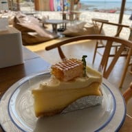Hideout Beach Cafe & Bistro