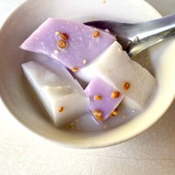 ขนมหวานแม่ฉิม (ตลาดยาว)