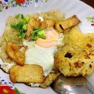 ก๋วยเตี๋ยวคั่วไก่ สวนมะลิ (Chicken Noodles Suan Mali) วัชรพล ก๋วยเตี๋ยวคั่วไก่ สวนมะลิ (Chicken Noodles Suan Mali) วัชรพล