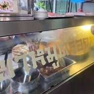 เหลียง ขาหมู Pratunam