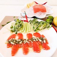 Chom Chim Cafe & Bistro ชม ชิม