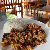 พี่เต็ม ข้าวขาหมู หมูกรอบ หมูแดง