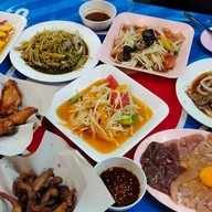 ส้มตำหม่อมแม่3(ใต้ทางด่วน)งามวงศ์วาน ส้มตำหม่อมแม่ สาขา 3 ใต้ทางด่วนงามวงศ์วาน