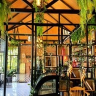Red Brick Cafe & Restaurant