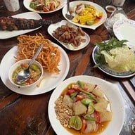 ส้มตำอุดร ซอยทานตะวัน