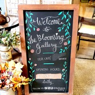 The Blooming Gallery ทองหล่อ