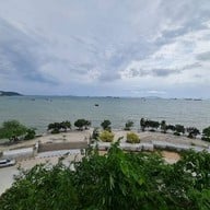 เกาะลอย ศรีราชา