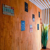 บรรยากาศ saner coffee (เสนอ คอฟฟี่)