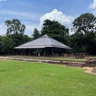 บรรยากาศ โบราณสถานสระมรกต