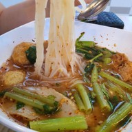 9 รส เย็นตาโฟ ลูกชิ้นแคะ เยาวราช Foody Farm บางใหญ่