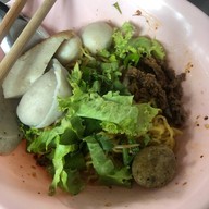 ก๋วยเตี๋ยวลูกชิ้นปลานายใบ้พระราม5 เชิงสะพานพระราม5ฝั่งนนท์