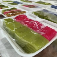 ขนมหวานตลาดพลู (แม่เจ็ง) ร้านนอก