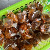 ป้าใหญ่ลูกชิ้นบัตรคิว