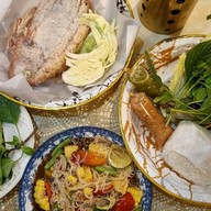 เมี่ยงปลาเผาอบโอ่ง ครัวรัยฟาน