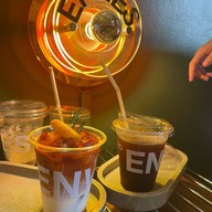 ENVIES cafe ถนนเจริญกรุง