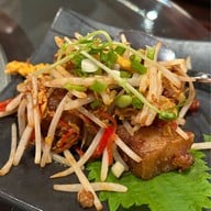 LIU โรงแรมคอนราด กรุงเทพฯ