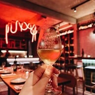 Mod Kaew Wine Bar กรุงเทพมหานคร