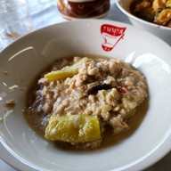 ข้าวแกงคุณสา  หมู่บ้านสัมมากร