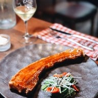 Mod Kaew Wine Bar กรุงเทพมหานคร