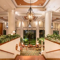 โรงแรมมณเฑียรริเวอร์ไซด์