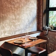 Mod Kaew Wine Bar กรุงเทพมหานคร