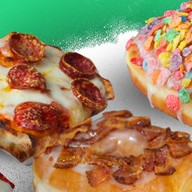 DoughCo. Pizza and Donuts Seen Space Thonglor