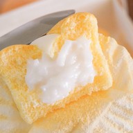 W เค้กมะพร้าวอ่อน เบเกอรี่  W BAKE’N BREW