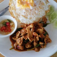 เมนูของร้าน ก๋วยเตี๋ยวเรือ “อยู่นั่นไง” ปทุมธานี