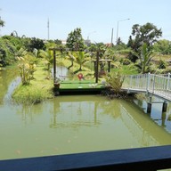 บรรยากาศ ก๋วยเตี๋ยวเรือ “อยู่นั่นไง” ปทุมธานี