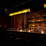Bar 335