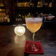 Bar 335