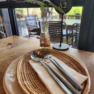 บรรยากาศ RAVI RIVA CAFE