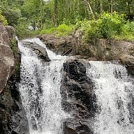 บรรยากาศ น้ำตกสาริกา